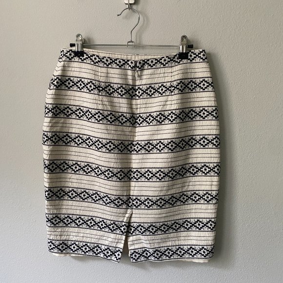 Ann Taylor | Geometric A-Line Straight Pencil Skirt Size 2 - Picture 3 of 9